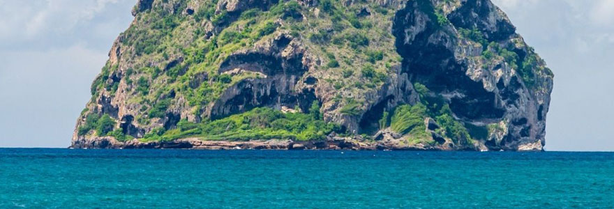 Photo du rocher du Diamant dans le sud de la Martinique